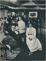 Capitano Bourchier, sua Figlia e sua Nipote, c1900, 1910