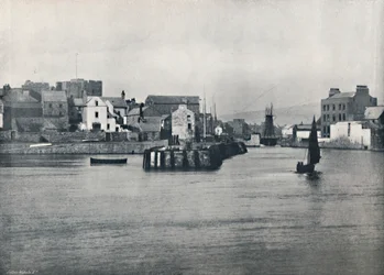 Castletown - Dal molo, mostrando il Castello di Rushen, 1895