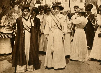 Christabel Pankhurst ed Emmeline Pethick-Lawrence, Hyde Park, Londra, 21 giugno 1908, 1933