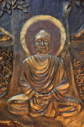 Shakyamuni Buddha seduto in posizione di meditazione