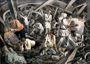 Minatori intrappolati sottoterra da una caduta del tetto, miniere di Courrieres, Pas-de-Calais, Francia, 1906
