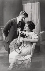 Coppia innamorata, c1900-1919