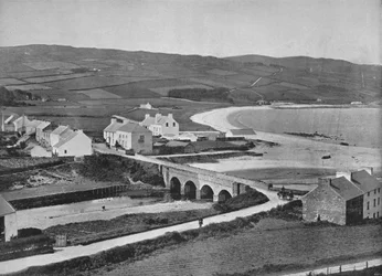 Cushendun - Il Fiume, le Colline e la Baia di Cushendun, 1895