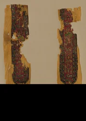Decorazioni e manica di una tunica, 700