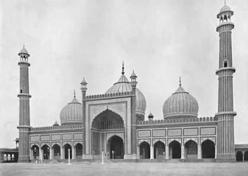 Delhi. La Jumma Musjid, c1910