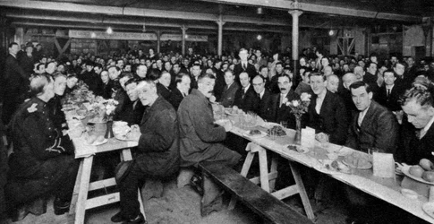 Cena per i senzatetto, Church Army House, Westminster, Londra, 1926-1927