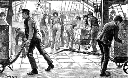 Scaricatori che scaricano tè nei Docks di Londra, 1889