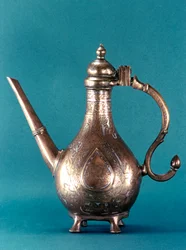 Contenitore egiziano in bronzo