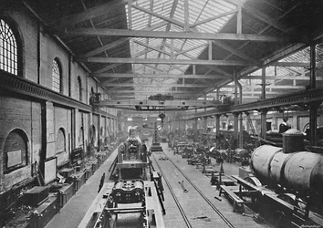 Officina di montaggio, London and North-Western Railway Works, Crewe, c1896