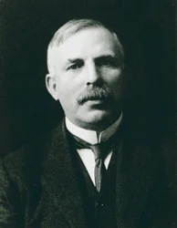 Ernest Rutherford, fisico atomico vincitore del premio Nobel