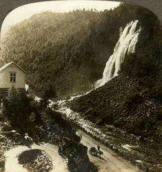 Espelandfos, una delle cascate più belle di tutta la Scandinavia, Norvegia, c1905