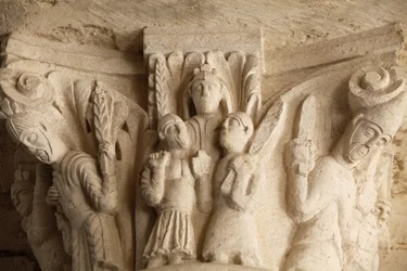 Abbazia di Fleury basilica capitello del portico, Saint Benoit sur Loire, Francia