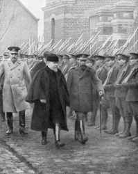 Il Presidente francese Raymond Poincare e Re Giorgio V, dicembre 1914