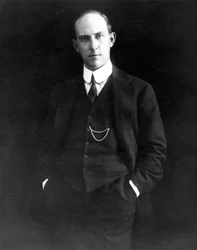 G J Richards