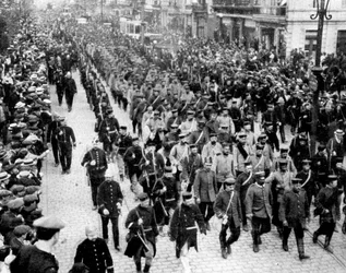 Truppe tedesche come prigionieri ad Anversa, Belgio, Prima Guerra Mondiale, 1914
