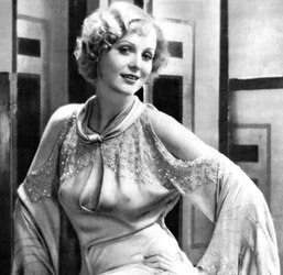 Gloria Stuart, attrice americana di teatro, televisione e cinema, 1934-1935