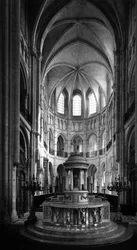 Arte gotica: vista del coro della Cattedrale di Notre Dame de Noyon (12°-13° secolo). (Oise)