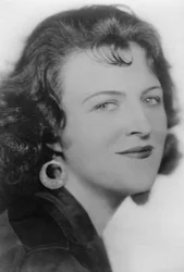 Gracie Fields, cantante e comica inglese