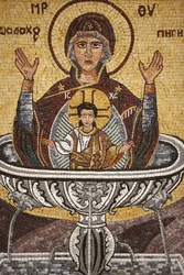 Icona ortodossa greca che raffigura Maria come un pozzo di vita nella chiesa ortodossa di San Giorgio, Madaba, Giordania