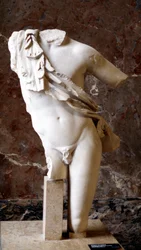 Statua greca di un torso maschile, 5° secolo a.C.