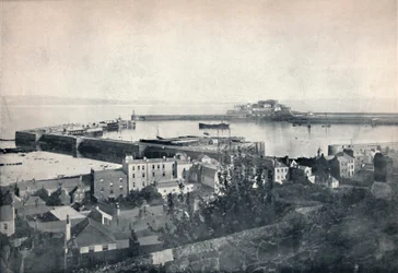 Guernsey - St. Peter-Port e Castello Cornet, 1895