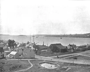 Porto di Halifax, Nuova Scozia, da Dartmouth, Canada, c1900