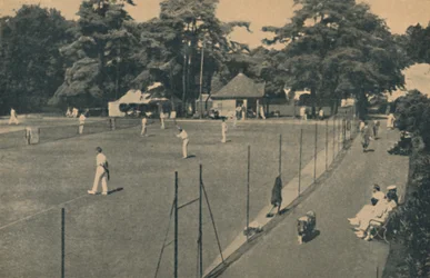 Campi da tennis duri, Upper Gardens, 1929