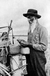 Tempo di raccolta nel distretto del Red River, Alberta, Canada, 1922