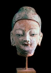 Testa di Buddha, dalle rovine del vecchio Idikutshari vicino a Turfan, VIII-IX secolo