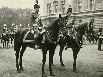 Sua Maestà con il Duca di Gloucester, alla Trooping the Colour, 1928, 1937