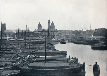 Hull - Princes Dock: con il Memoriale di Wilberforce e gli uffici del molo, 1895