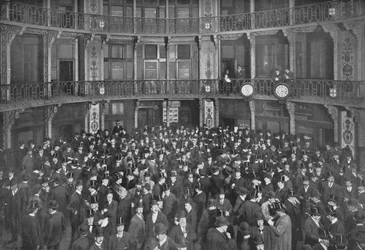 Nel Coal Exchange, Città di Londra