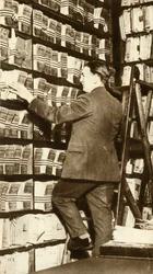 Indice delle impronte digitali a Scotland Yard, Londra, c. 1912, 1935