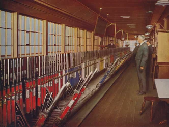 Dentro la cabina di segnalazione del deposito locomotive, York, 1926