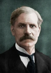 James Ramsay MacDonald, Primo Ministro britannico