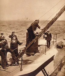 Re Giorgio V in mare con la sua Marina, c1910s 1935