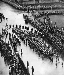 Processione funebre di Re Giorgio V che esce da Palace Yard, Londra, 1936