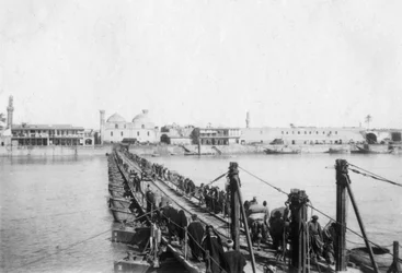 Ponte di barche di Kotah, Baghdad, Iraq