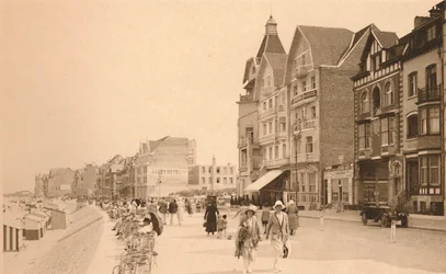 La Digue, La Promenade, c1900