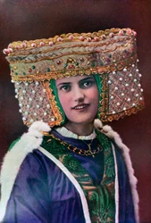 Acconciatura da donna, XIV secolo, 1910