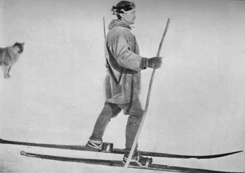 Lars Pettersen con racchette da neve, c1893-1896, 1897