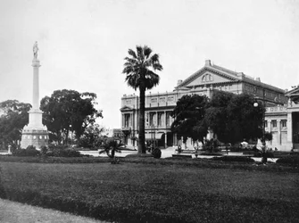 Piazza Lavalle, Buenos Aires, Argentina