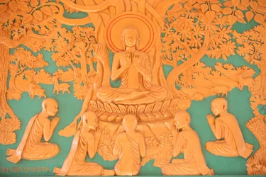 Vita di Buddha. Buddha con i suoi 5 discepoli a Benares, Phnom Penh, Cambogia