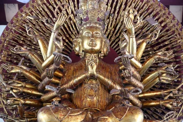 Avalokitesvara dalle mille braccia, il Bodhisattva della Compassione
