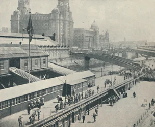 Il molo di Liverpool è uno dei fronti fluviali più interessanti della Gran Bretagna, 1937