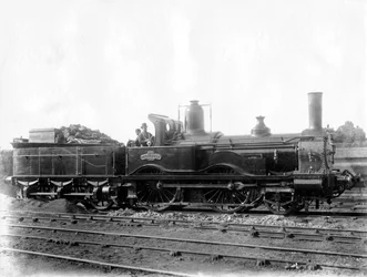 Locomotiva London & South Western Railway LSWR No 5, Ganimede e tender, c1873