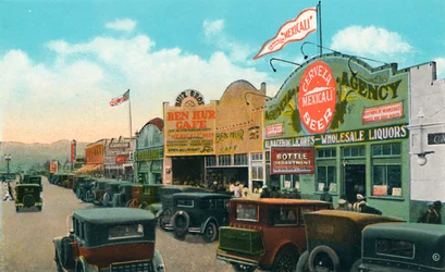 Guardando a sud su Main Street, c1939