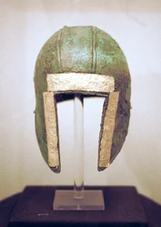 Elmo macedone, III secolo a.C.