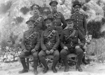 Guardia principale, deposito navale reale, Fleet House e Archcliffe Fort, Dover, c1916