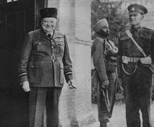 Tanti auguri, 1943